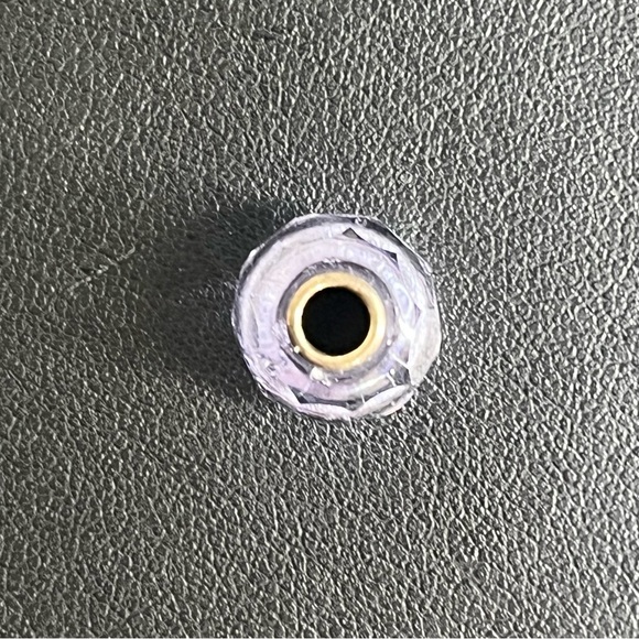 Trollbeads Retired Lavender Prism - Picture 6 of 7